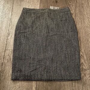 NWT Ann Taylor Tweed Pencil Skirt Size 6 Petite